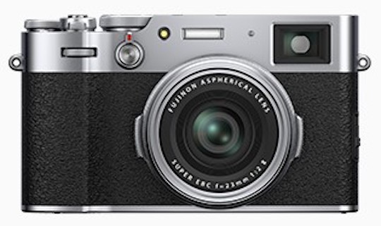 Fujifilm представят камеру X100V полностью в черном цвете